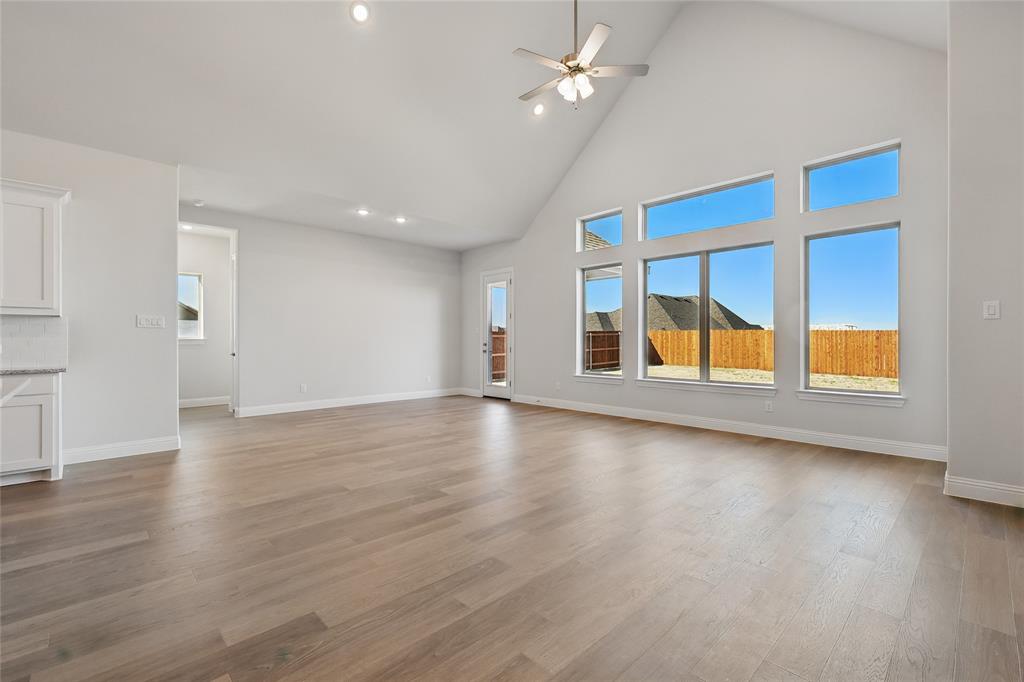 Lakeshore Bluffs - Residential