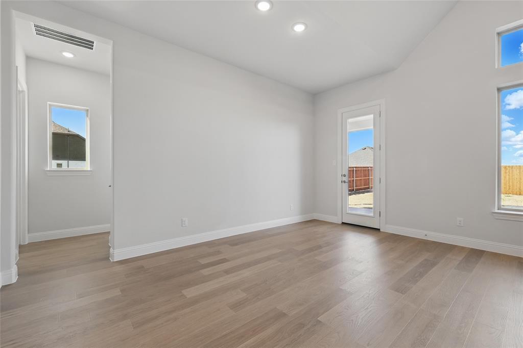 Lakeshore Bluffs - Residential