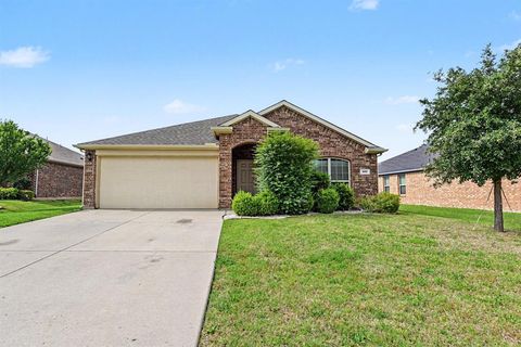 Photo of 503 Plum Drive, Nevada, TX 75173 (MLS # 21266418)