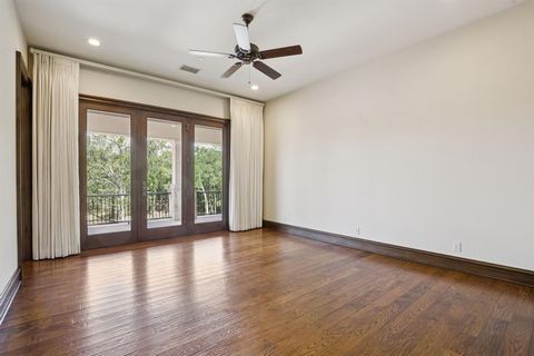 Tiny photo for 690 S Peytonville Avenue, Southlake, TX 76092 (MLS # 20988329)