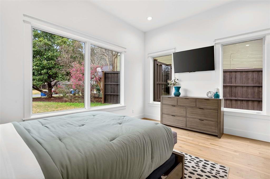 Munger Place - Residential