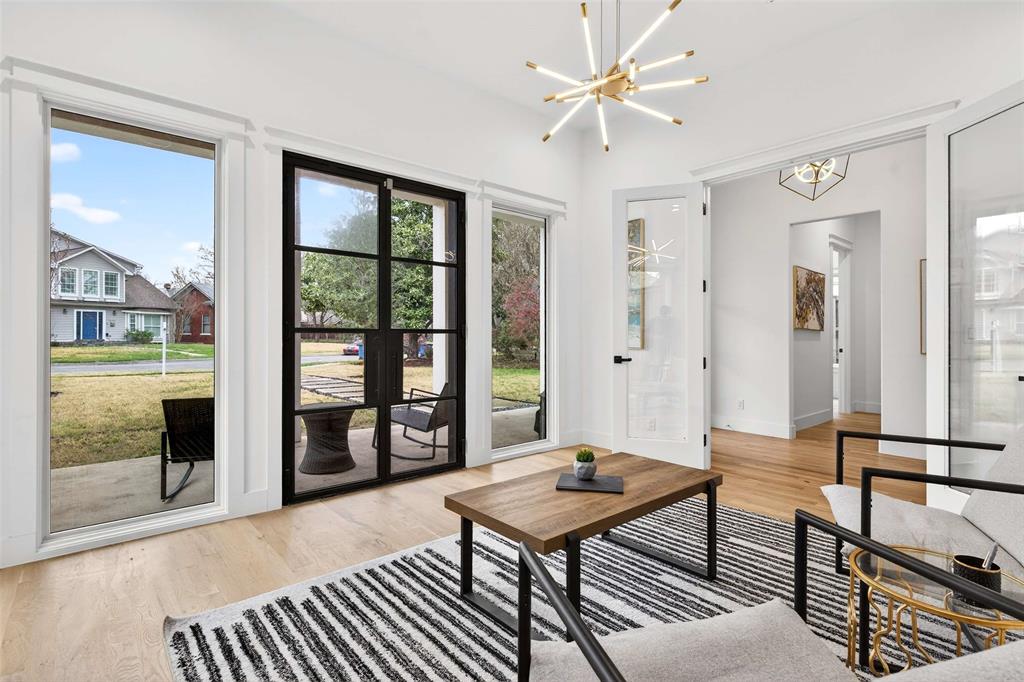 Munger Place - Residential