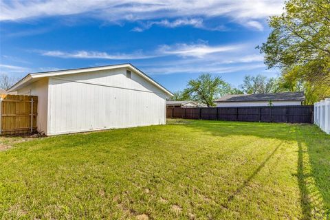 A home in Benbrook