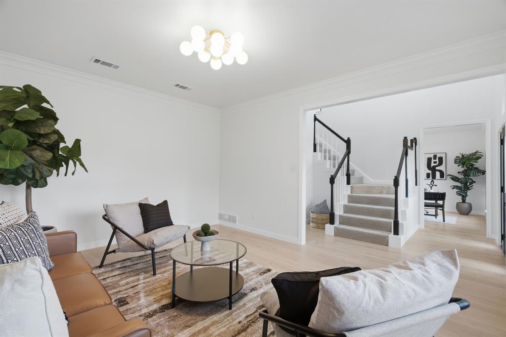 1301 Rolling Acres Drive