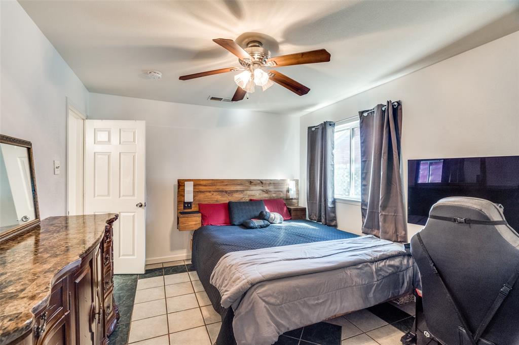 Village North Add First Sec - Residential