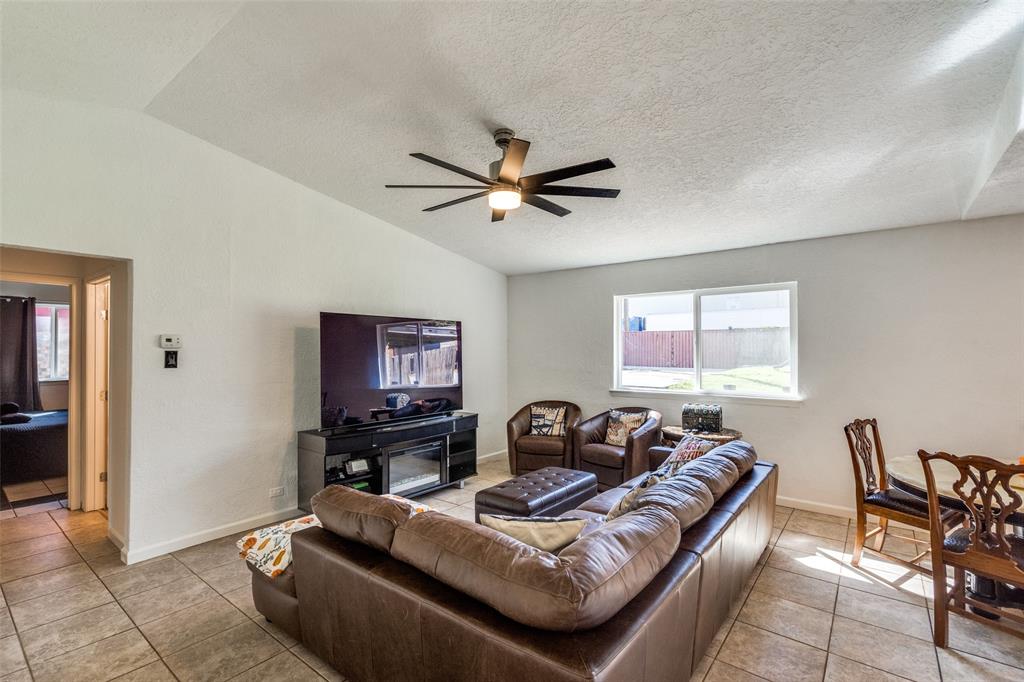 Village North Add First Sec - Residential