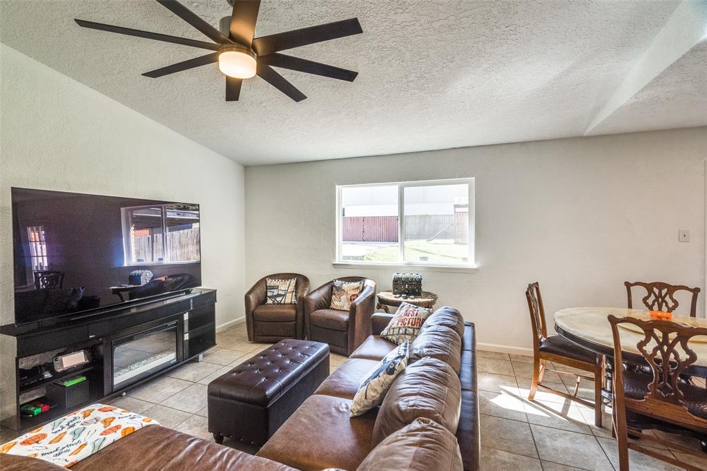 Village North Add First Sec - Residential