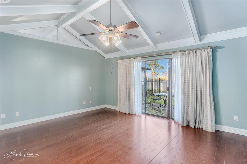 Willow Point Twnhses - Residential