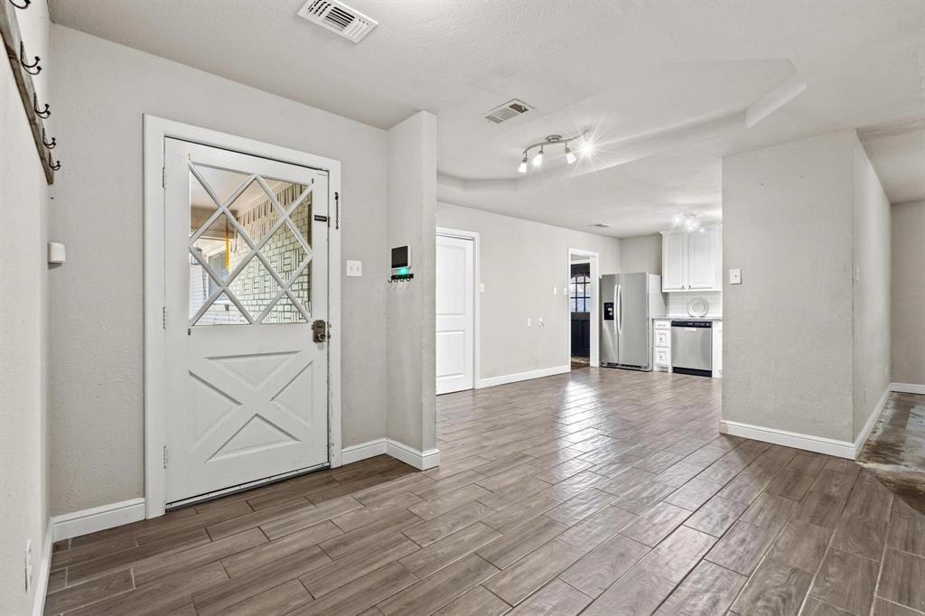 Hynds H D - Residential