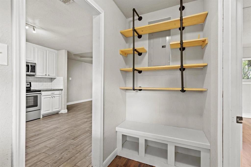 Hynds H D - Residential