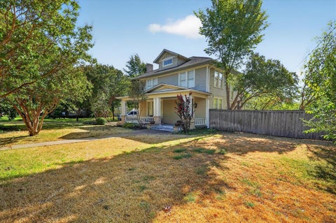 Photo of 517 S Center Street, Forney, TX 75126 (MLS # 21387908)