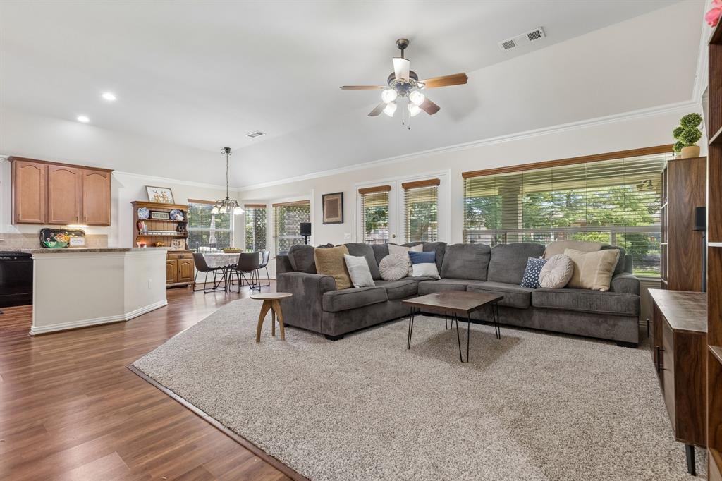 9600 Applewood Trail