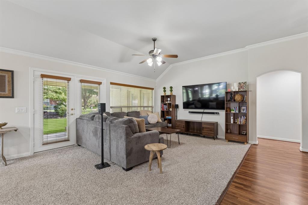 9600 Applewood Trail
