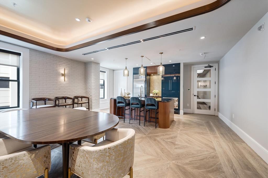 Parkview Condo - Residential