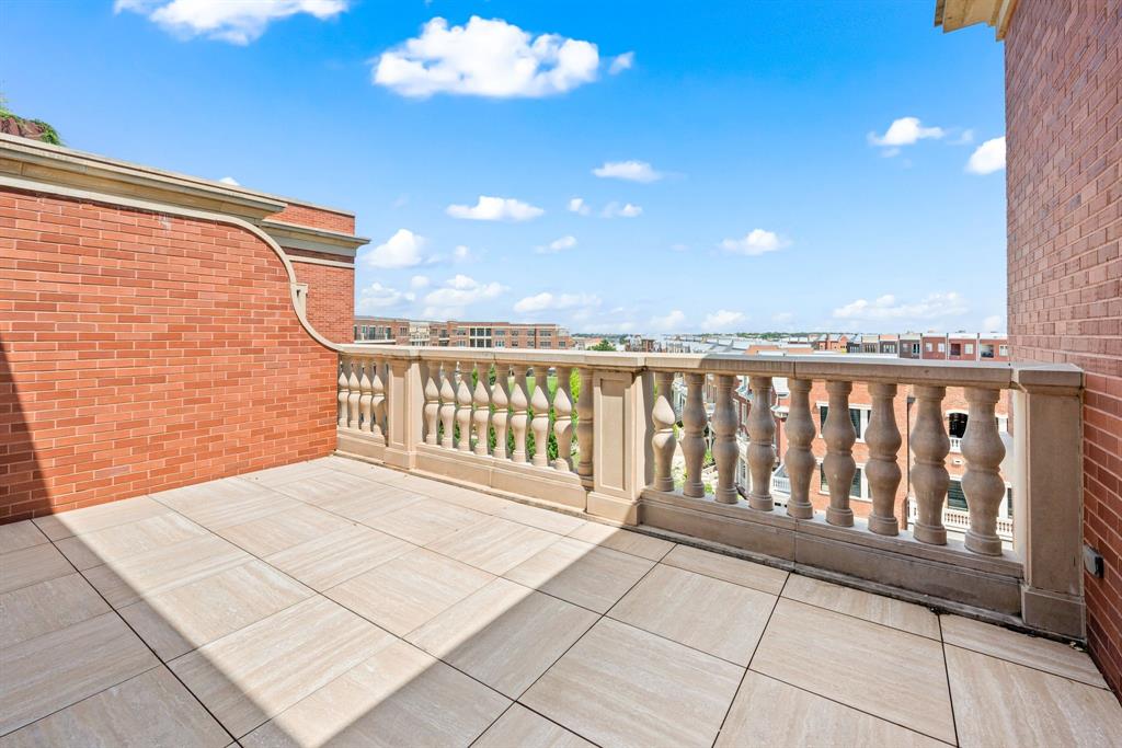 Parkview Condo - Residential