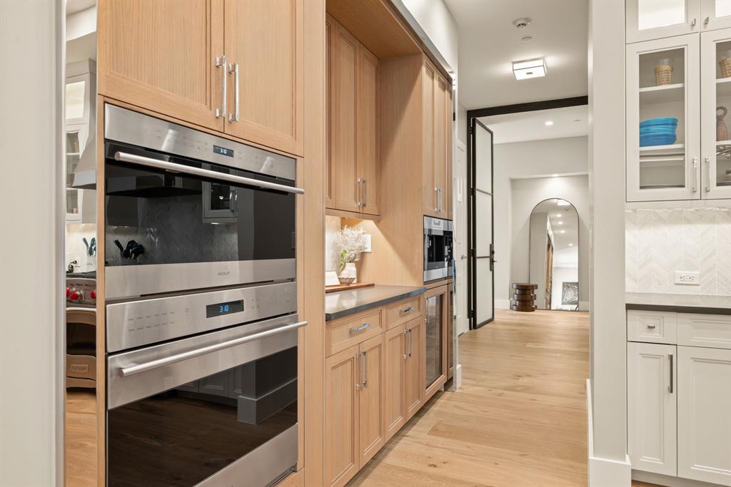 Parkview Condo - Residential