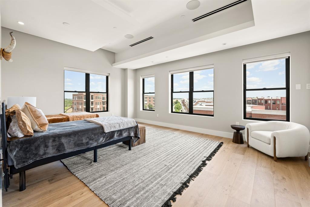 Parkview Condo - Residential