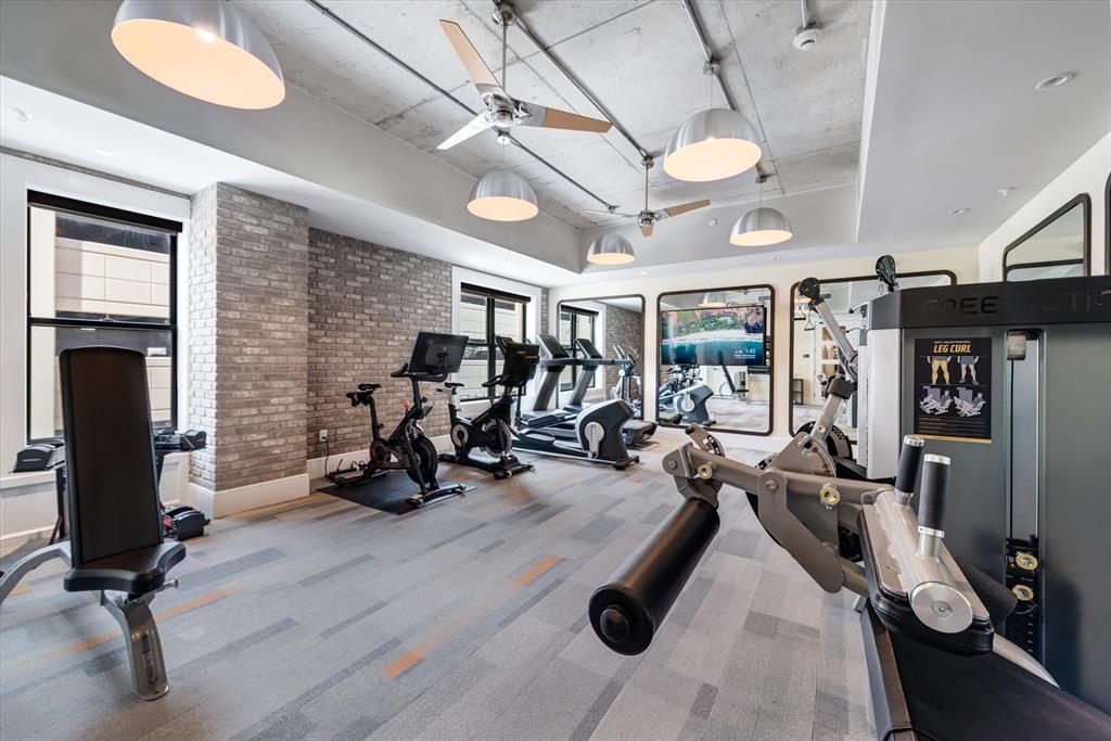 Parkview Condo - Residential