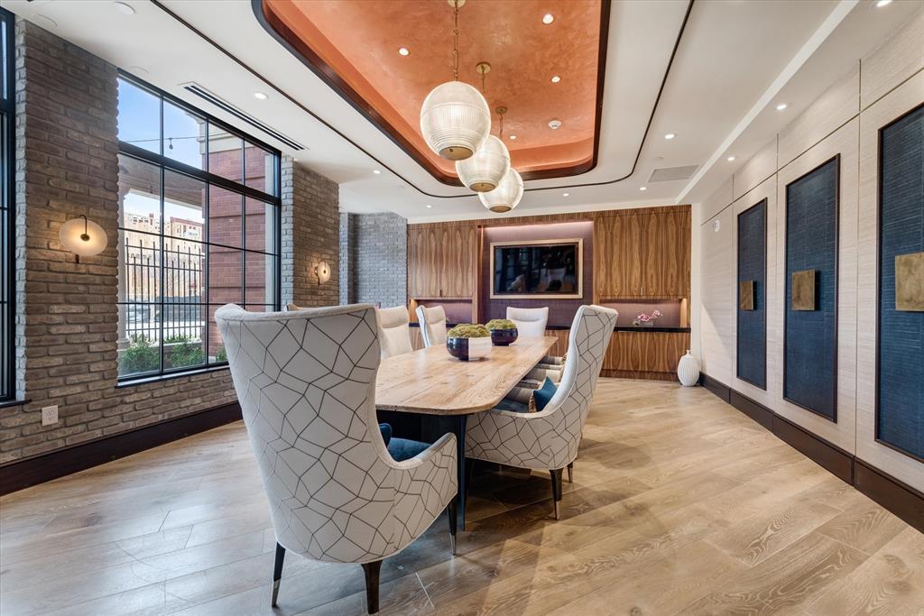 Parkview Condo - Residential