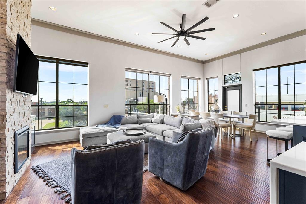 CONDO THE BALCONIES: DOWNTOWN CONDOMINIUMS, - Residential