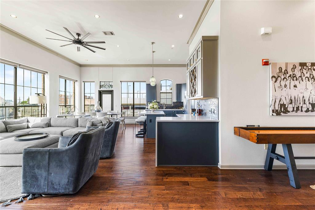 CONDO THE BALCONIES: DOWNTOWN CONDOMINIUMS, - Residential