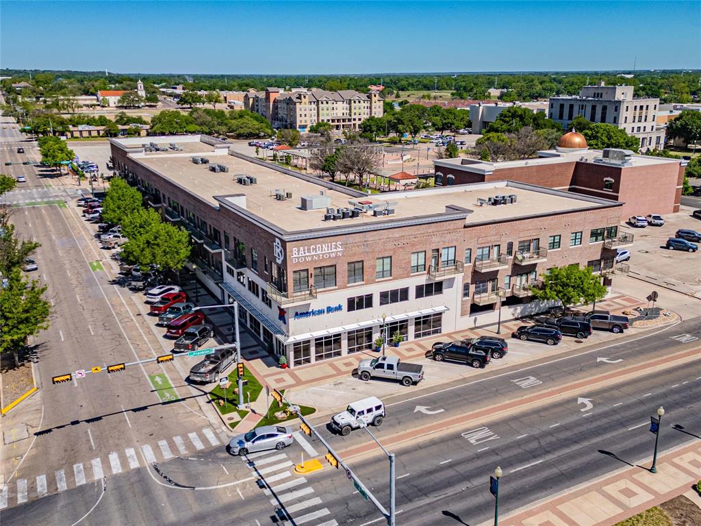 CONDO THE BALCONIES: DOWNTOWN CONDOMINIUMS, - Residential
