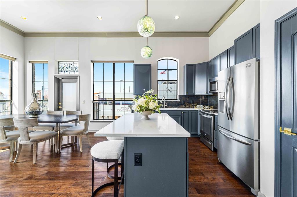 CONDO THE BALCONIES: DOWNTOWN CONDOMINIUMS, - Residential