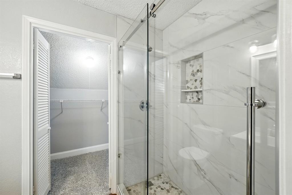 Arlington Oaks Condo - Residential