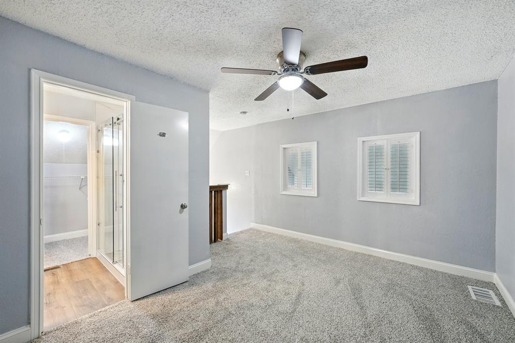 Arlington Oaks Condo - Residential