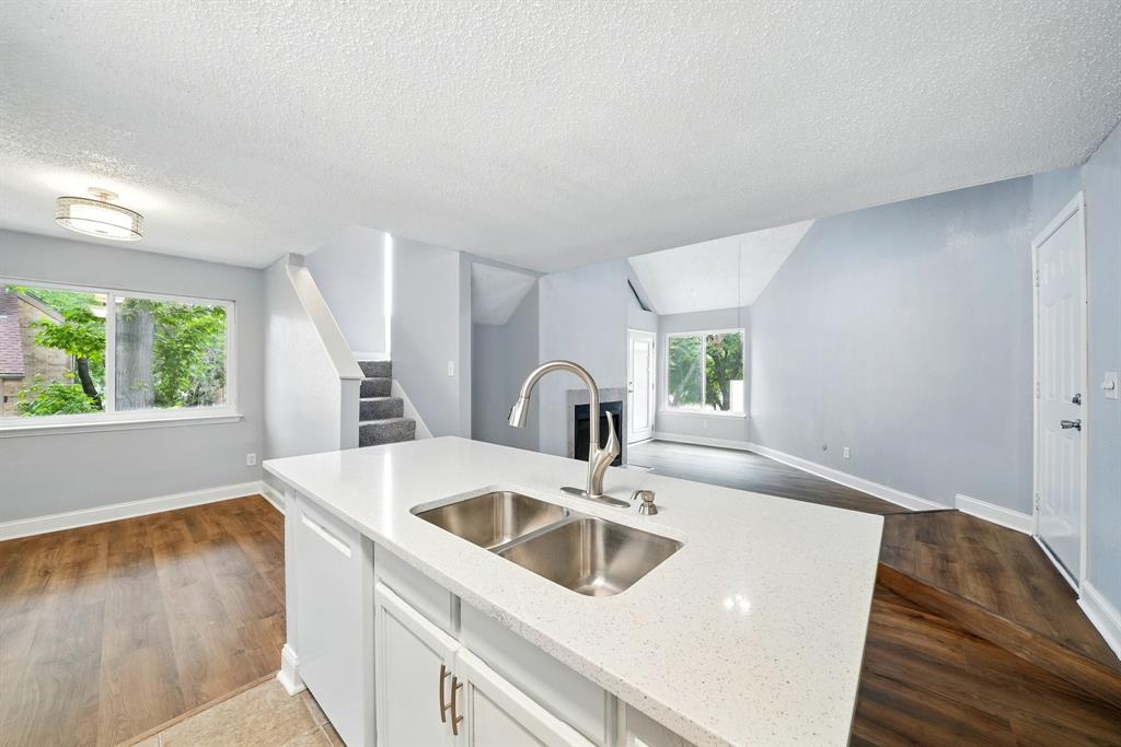 Arlington Oaks Condo - Residential