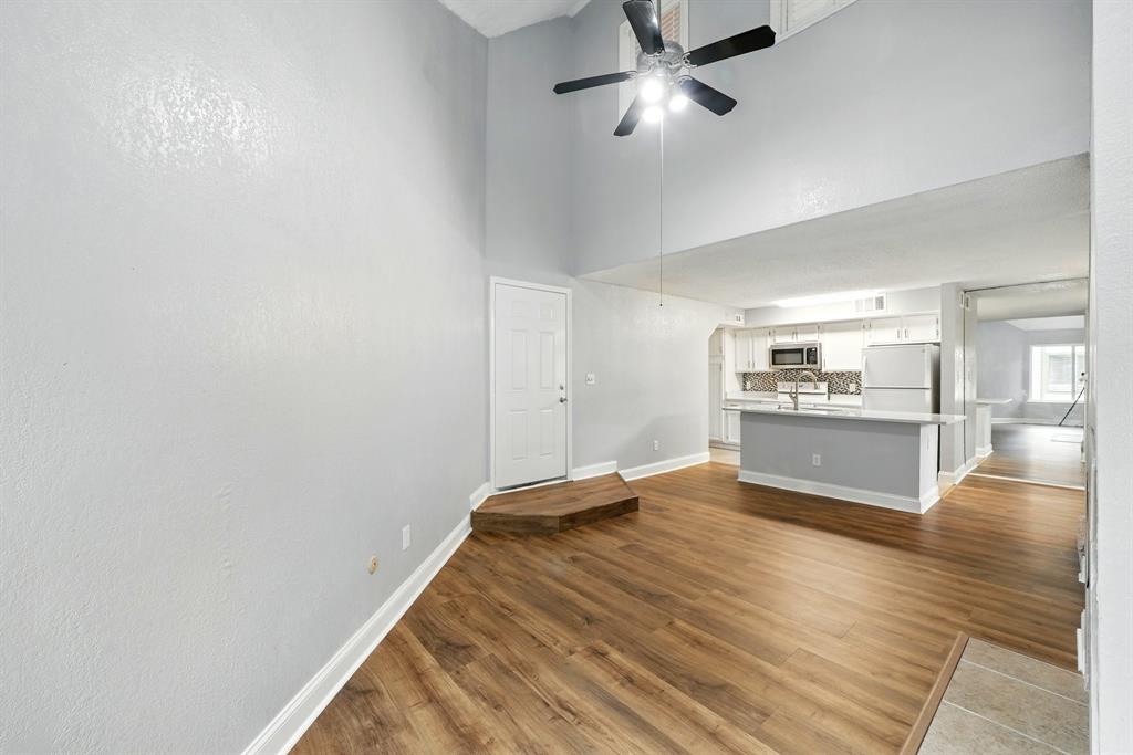 Arlington Oaks Condo - Residential