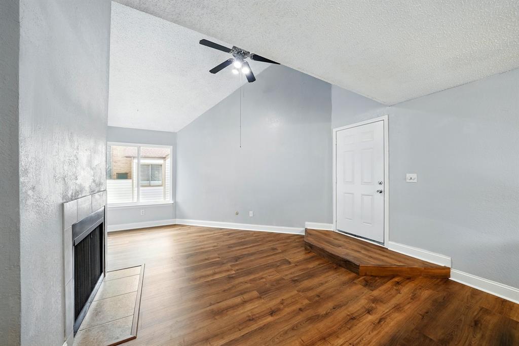 Arlington Oaks Condo - Residential