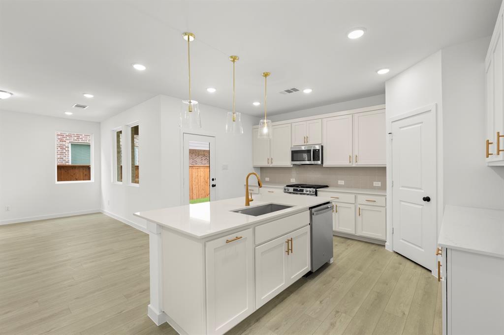 Creekview Fossil Ridge - Residential