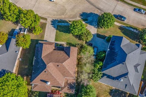 A home in Burleson