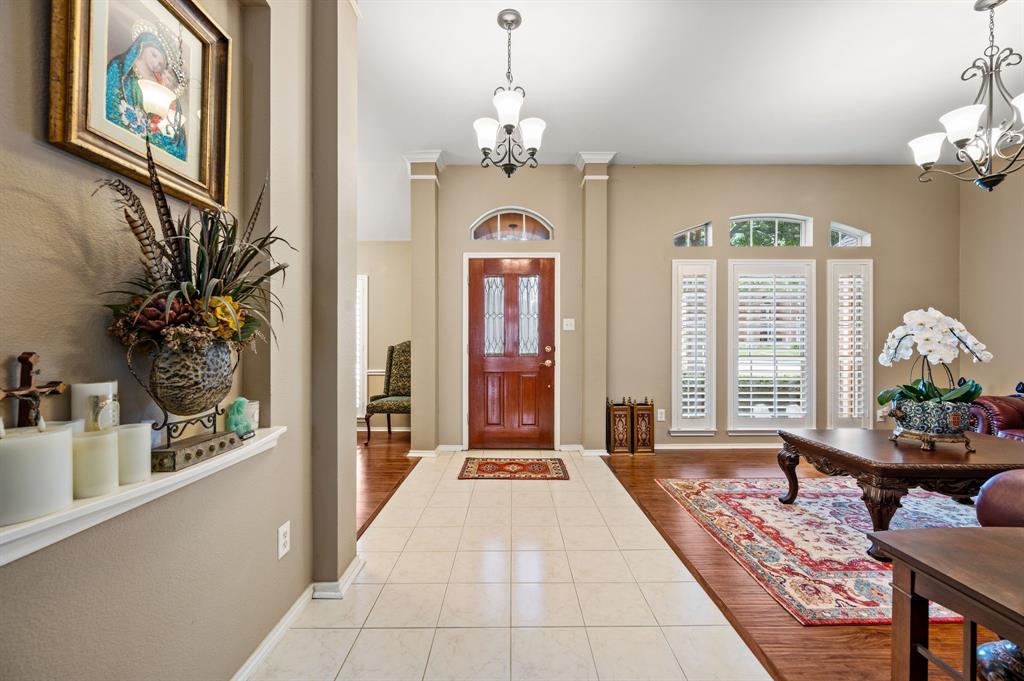 926 Creekbend Drive