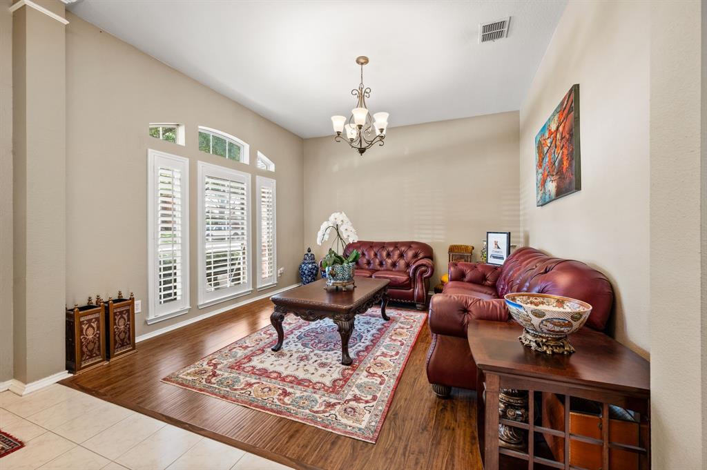 926 Creekbend Drive