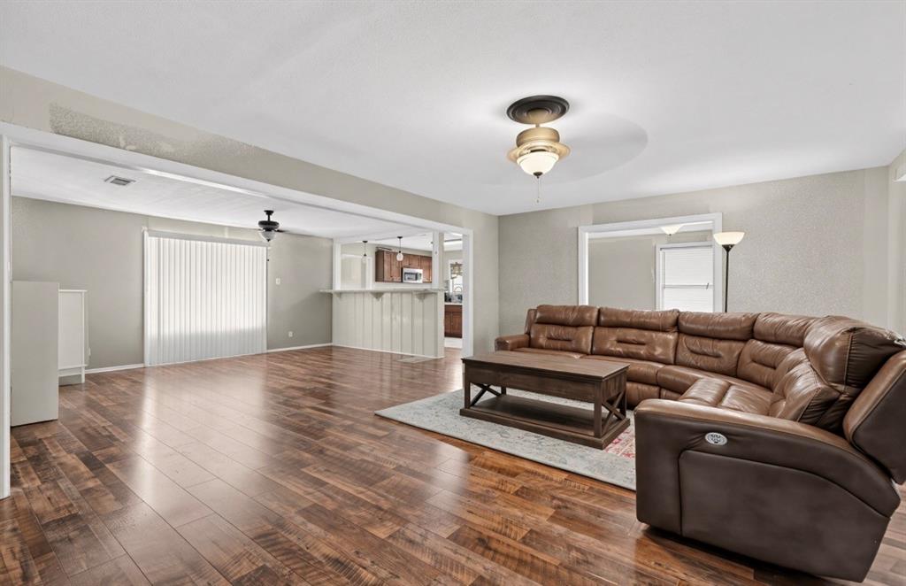 535 Ross Road