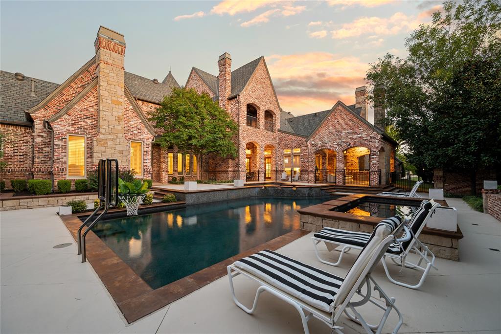 Castleton Manor - Residential