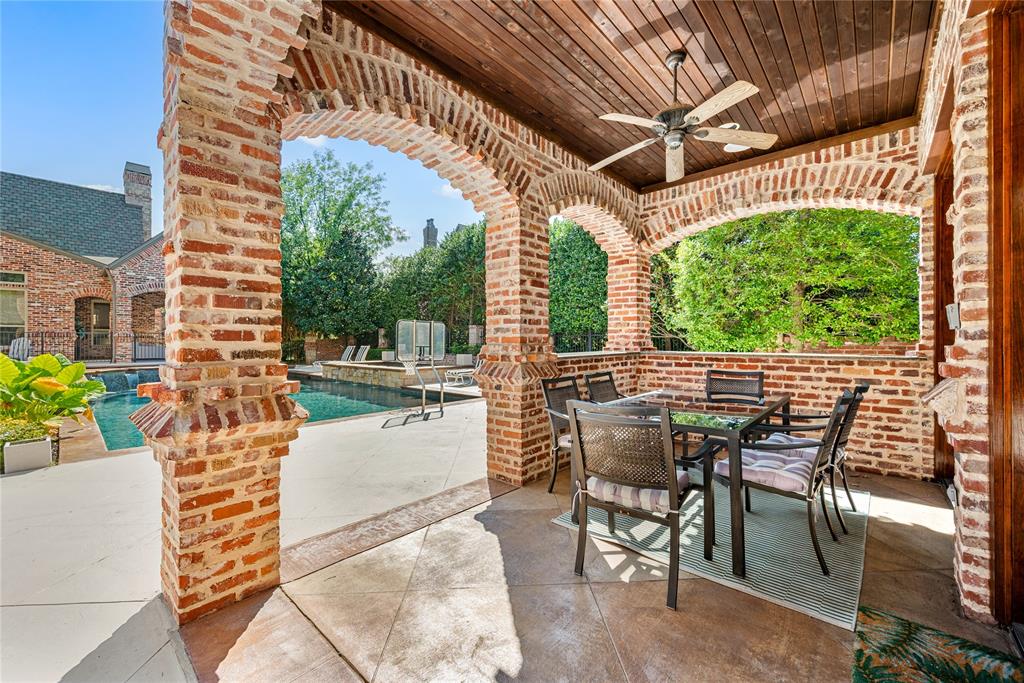 Castleton Manor - Residential