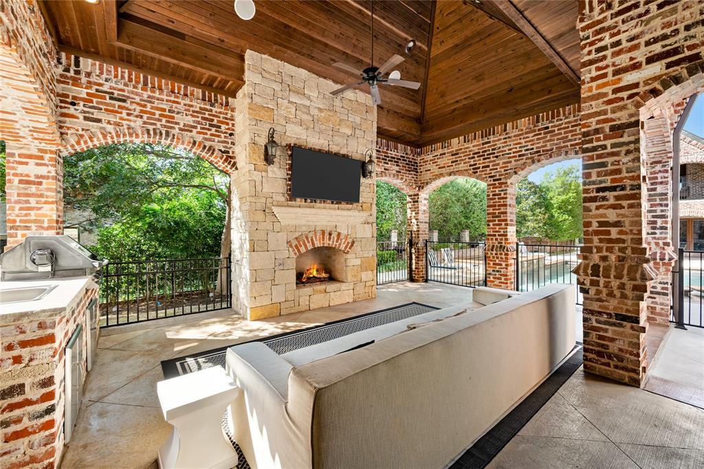 Castleton Manor - Residential