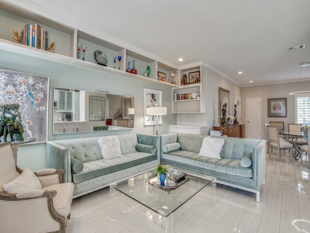 Royal Lane Condos 5800 - Residential