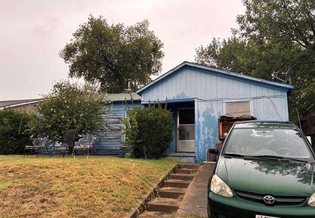 912 Sycamore Terrace