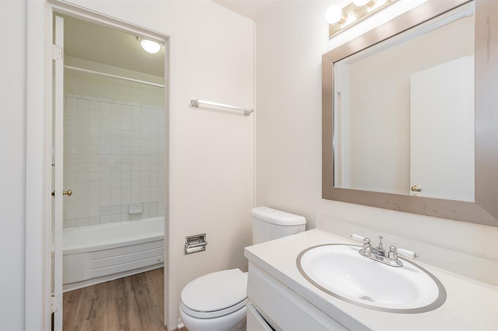 Chamberlain Arlington Heights - Residential Lease