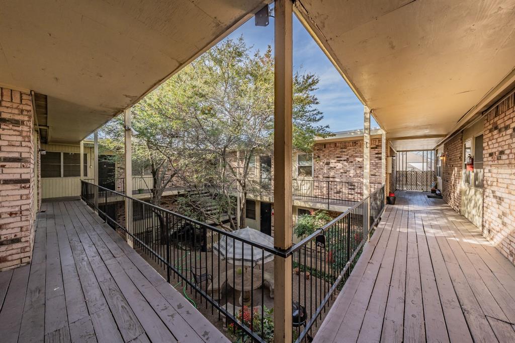 Chamberlain Arlington Heights - Residential Lease