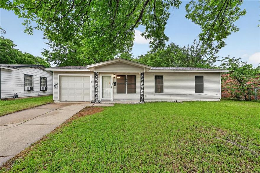 Affordable and move-in ready, this home offers a solid starting point with real potential for someone who has vision. The large backyard is a standout feature, giving you room to expand, add on, or reconfigure the layout over time if you choose. It also appeals to those looking to add a property with long-term potential at a price point that allows room for improvements and future value. Inside, you’ll find updated flooring, ceiling fans throughout, and a practical kitchen with built-in cabinetry and an eat-in dining area. The bedrooms offer flexible space that can adapt to a variety of needs. Convenient access to major highways, shopping, and dining. A clean opportunity with room to grow for buyers who want something they can shape or investors looking for their next project. This home might be the right fit for someone ready to make it their own. Schedule your showing today.