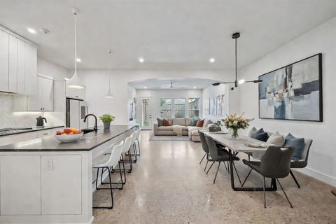 5104 Vandelia Street Dallas TX 75235