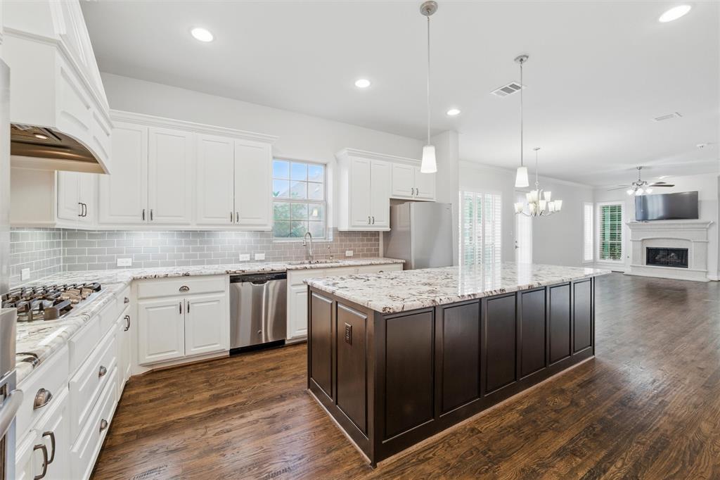 2533 Lady Amide Lane