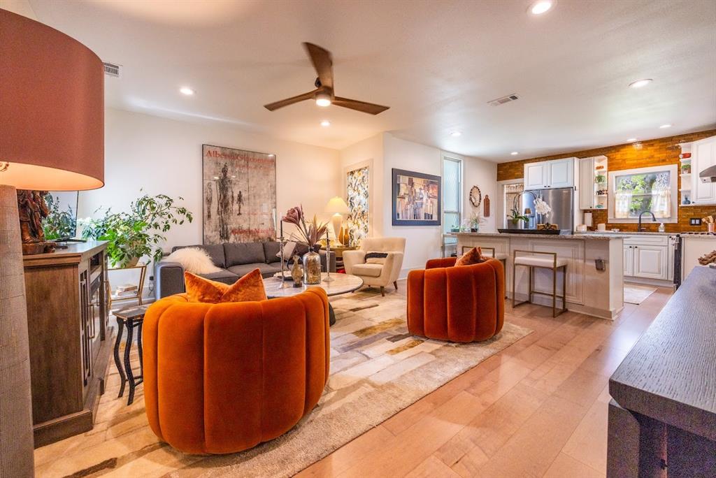 309 E Franklin Street