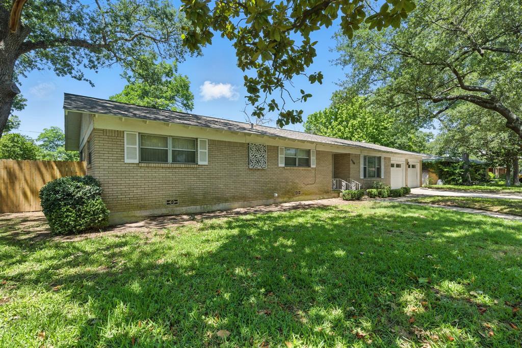 1270 N Wildwood Drive