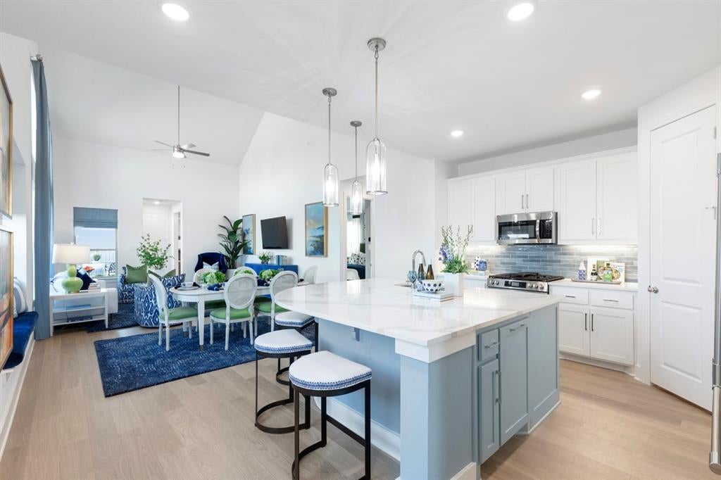 7512 Prairieside Trail